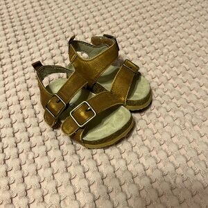 Infant girl shoes
